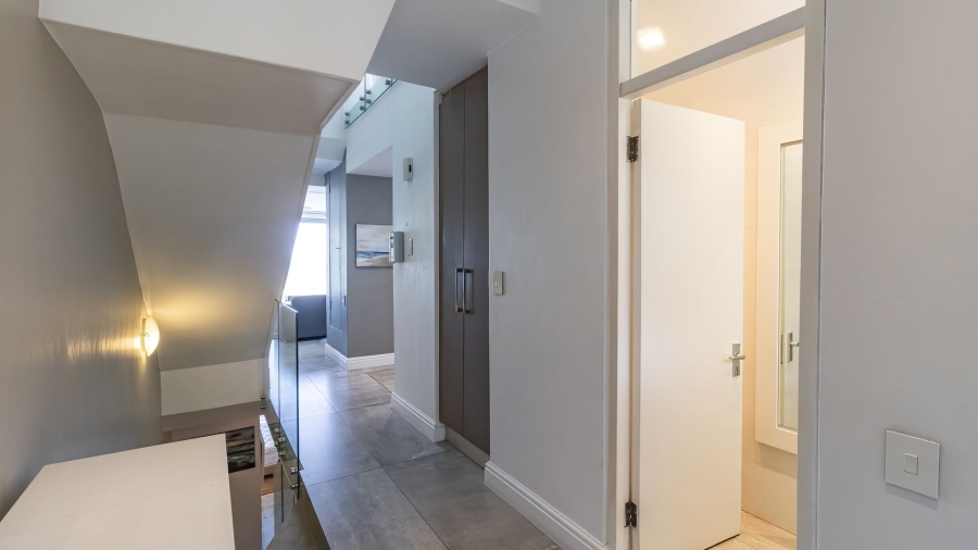 To Let 4 Bedroom Property for Rent in Gordons Bay Village Western Cape